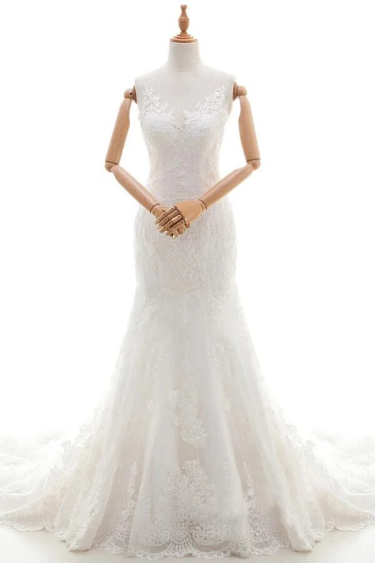 Graceful Appliques Tulle Mermaid Wedding Dress