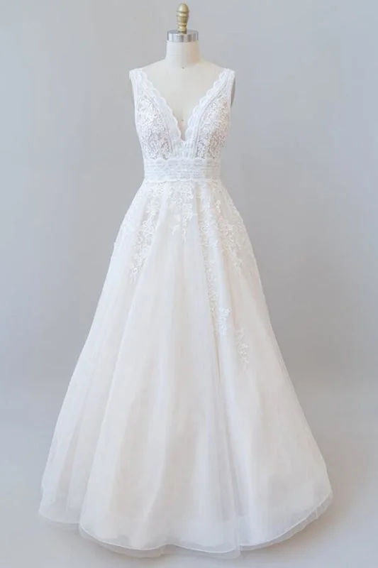 Elegant V-neck Appliques Tulle A-line Wedding Dress