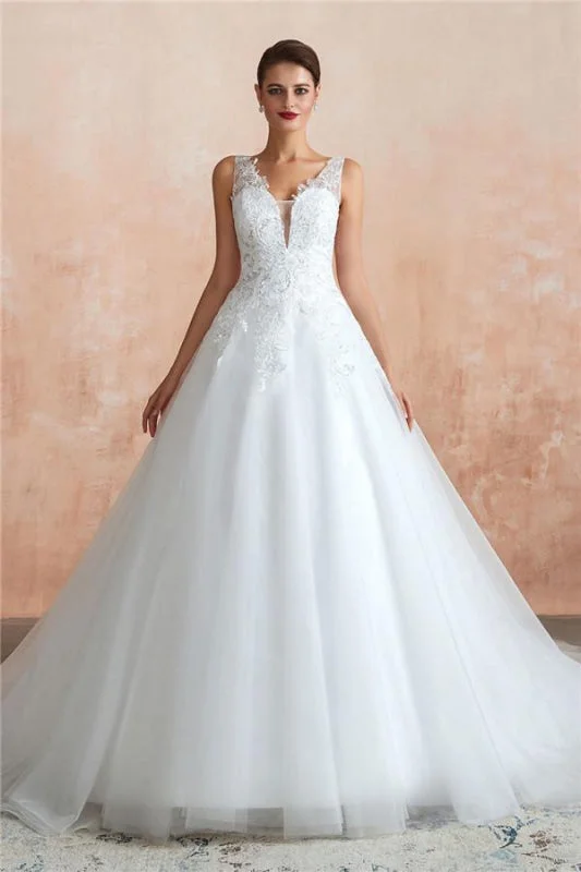 Exquisite Appliques Tulle A-line Wedding Dress