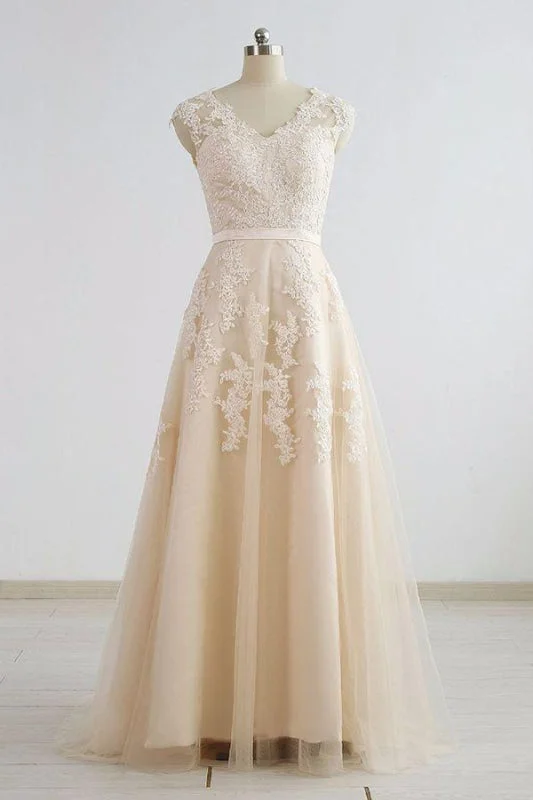 Chic V-neck Appliques A-line Tulle Wedding Dress